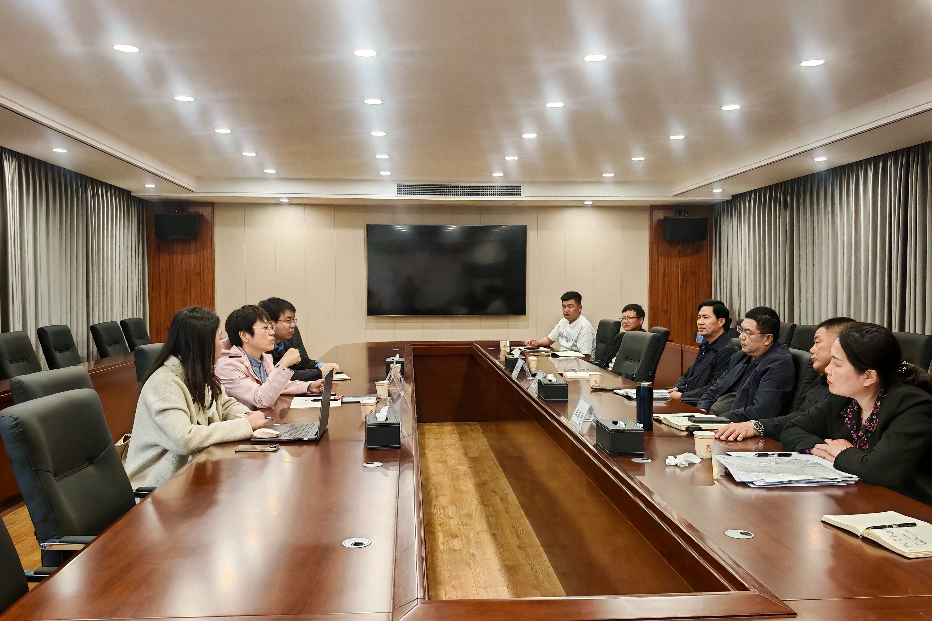 20260417 省农科院设施装备所专家赴云台调研交流 (1).jpg